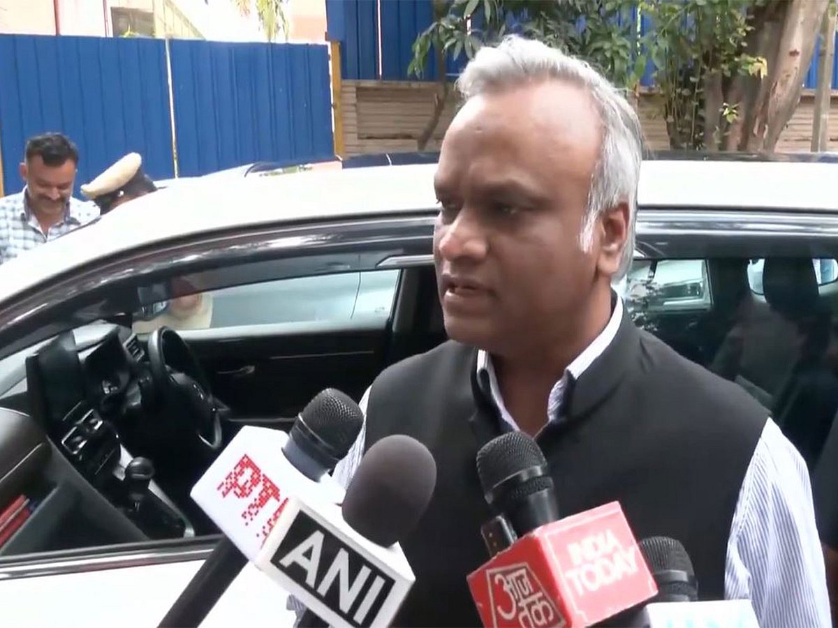 ಸಚಿವ ಸಂಪುಟ ರಚನೆಗೆ ಭಾರೀ ಕಸರತ್ತು: ಪ್ರಿಯಾಂಕ್ ಖರ್ಗೆಗೆ DCM ಸ್ಥಾನ ನೀಡಲು ಒತ್ತಾಯ!