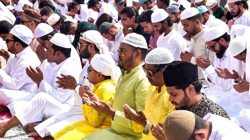 ದೀದಿ ಸರ್ಕಾರದ ಆದೇಶ ಹಿಂಪಡೆದ ಸಿಎಂ ಸುವೇಂದು ಅಧಿಕಾರಿ: ಬಕ್ರೀದ್ ಹಬ್ಬದ ರಜೆಯಲ್ಲಿ ಕಡಿತ!