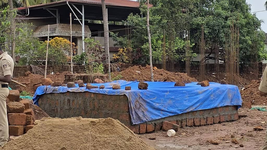 ಭಟ್ಕಳ: ದೇವಸ್ಥಾನ ನಿರ್ಮಾಣ ವಿಚಾರವಾಗಿ ಹಿಂದೂ-ಮುಸ್ಲಿಮರ ಮಧ್ಯೆ ಘರ್ಷಣೆ; ಸ್ಥಳದಲ್ಲಿ ಉದ್ವಿಗ್ನತೆ; Video