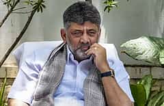 ಕೊನೆ ಕ್ಷಣದಲ್ಲಿ ಬದಲಾವಣೆ: ಇಂದು ಫ್ಲೈಟ್ ಬುಕ್ ಕ್ಯಾನ್ಸಲ್ ಮಾಡಿದ ಡಿ.ಕೆ ಶಿವಕುಮಾರ್; ಲಿಫ್ಟ್ ನೊಳಗೆ ಬಂದ ಮಾಧ್ಯಮದರ ವಿರುದ್ಧ ಗರಂ; Video