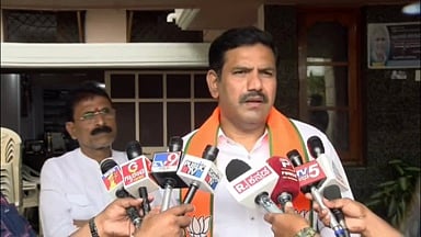 ಚುನಾವಣೆ ಘೋಷಣೆಯಾದ್ರೆ 25 ಕಾಂಗ್ರೆಸ್ ಶಾಸಕರು ಬಿಜೆಪಿ ಸೇರಲು ರೆಡಿ ಇದ್ದಾರೆ: ವಿಜಯೇಂದ್ರ ಹೊಸ ಬಾಂಬ್
