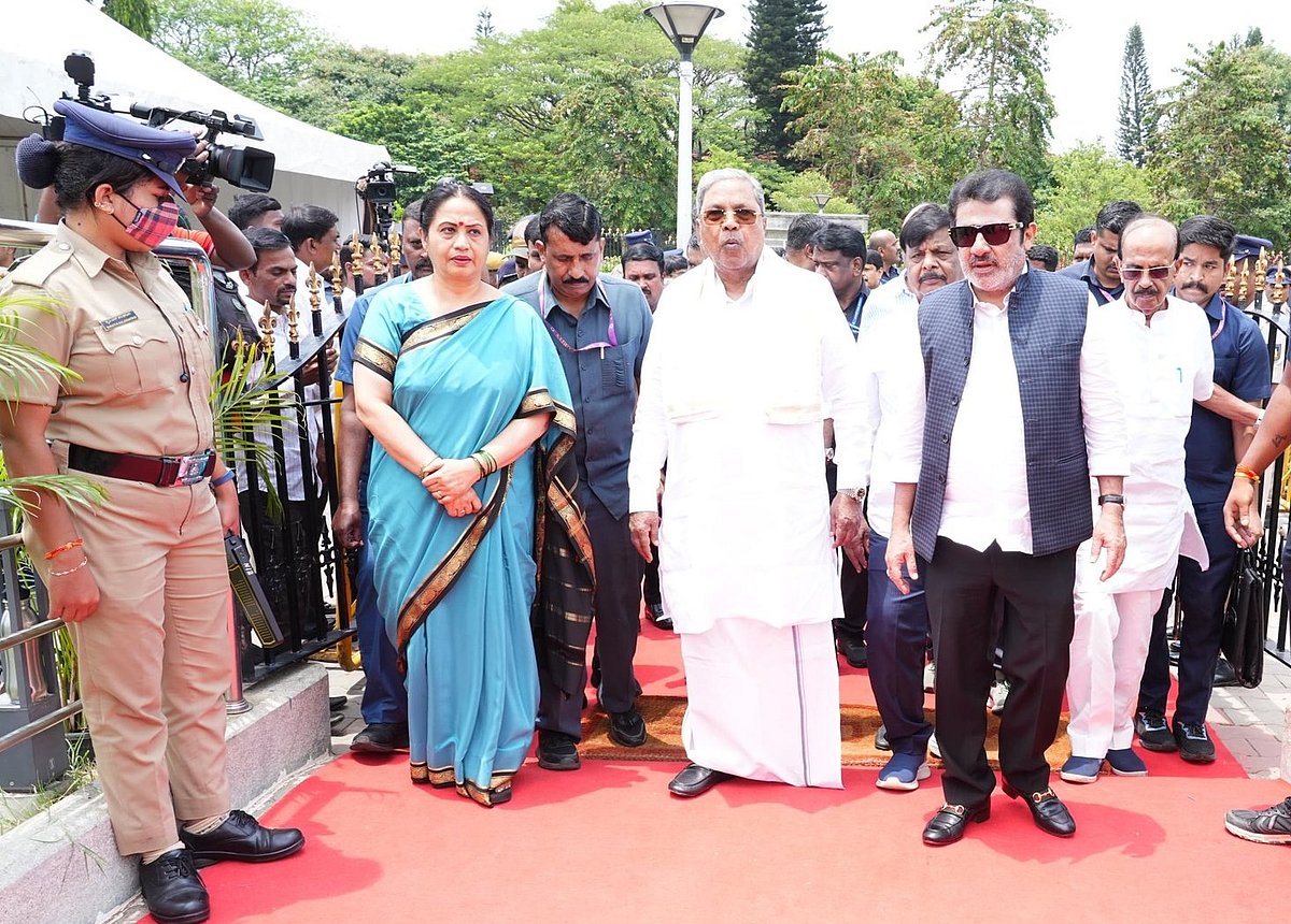 'ಎಲ್ಲಾ ವಿಷಯ ನಾಳೆ ಮಾತಾಡೋಣ': ಸಿಎಂ ಹುದ್ದೆ ತ್ಯಾಗದ ಗುಟ್ಟು ಬಿಟ್ಟುಕೊಡದ ಸಿಎಂ; Video