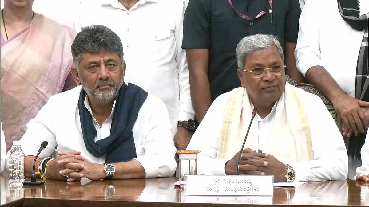 ವಿದಾಯದ ಕೊನೇ ಕ್ಷಣದಲ್ಲೂ Siddaramaiah ಮಹತ್ವದ ಕ್ರಮ: ಆಪ್ತ ಕಾರ್ಯದರ್ಶಿ, ವಿಶೇಷಾಧಿಕಾರಿ ವರ್ಗಾವಣೆ