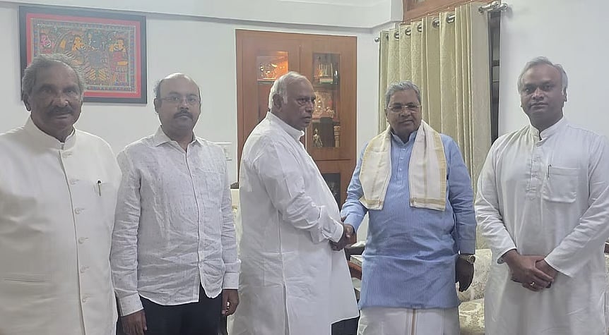 ಸಿದ್ದರಾಮಯ್ಯ ಪದತ್ಯಾಗ: ಬೆಂಬಲಿಗರ ಸಿಟ್ಟು ಶಮನಕ್ಕೆ ಪುತ್ರ ಯತೀಂದ್ರಗೆ ಡಿಸಿಎಂ ಹುದ್ದೆ ನೀಡಲು ಡಿ.ಕೆ ಶಿವಕುಮಾರ್ ಒಲವು?