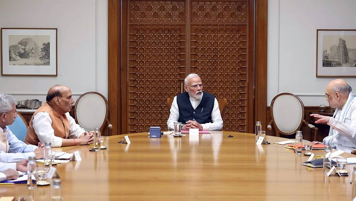 ಜೂನ್ನಲ್ಲಿ ಸಂಪುಟ ಪುನಾರಚನೆ: ಡಜನ್ಗೂ ಹೆಚ್ಚು ಸಚಿವರಿಗೆ ಕೊಕ್; ಕೇಂದ್ರ ಸಚಿವರೊಬ್ಬರಿಗೆ ಕರ್ನಾಟಕ BJP ಅಧ್ಯಕ್ಷ ಹುದ್ದೆ?