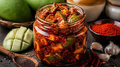 ಮಾವಿನಕಾಯಿ ಉಪ್ಪಿನಕಾಯಿ | Mango Pickle recipe in Kannada