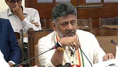 ಶಾಲಾ, ಕಾಲೇಜ್ ವಿದ್ಯಾರ್ಥಿಗಳಿಗೆ ಉಚಿತ ಬಸ್ ಪಾಸ್; ಭಾರತ್ ಜೋಡೋ ಯುವ ಸಂಘಕ್ಕೆ 10 ಲಕ್ಷ ರೂ: ನೂತನ CM ಡಿಕೆಶಿ ಹಲವು ಘೋಷಣೆ