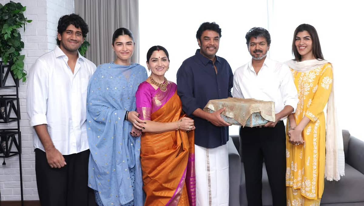 'ಮಕ್ಕಳು ತುಂಬಾ ರೋಮಾಂಚನಗೊಂಡರು': ಮಗಳ ಮದುವೆಗೆ ತಮಿಳುನಾಡು ಸಿಎಂ ವಿಜಯ್ಗೆ ಆಹ್ವಾನ ನೀಡಿದ ನಟಿ ಖುಷ್ಬೂ ಸುಂದರ್!