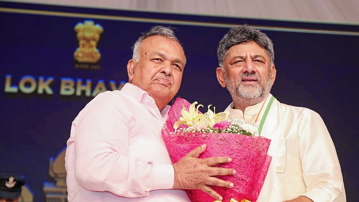 100 ದಿನಗಳ ಹೊಸ್ತಿಲಲ್ಲಿ ಡಿಕೆಶಿ ಸರ್ಕಾರ: ಸಾಧನೆಗಳ ಪಟ್ಟಿ ಹಿಡಿದು ಕಾಂಗ್ರೆಸ್ ಅಖಾಡಕ್ಕೆ;'ಯು-ಟರ್ನ್' ಅಸ್ತ್ರದೊಂದಿಗೆ ವಿಪಕ್ಷಗಳ ಕೌಂಟರ್‌..!