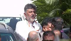 'ನಿಮಗೂ ಬಾಗಿಲು ತೆರೆದಿದೆ, ಅದರ ಬಗ್ಗೆ ಯೋಚಿಸಿ': ಜೆಡಿಎಸ್ ಕಾರ್ಯಕರ್ತರಿಗೆ ಮುಖ್ಯಮಂತ್ರಿ ಡಿ.ಕೆ ಶಿವಕುಮಾರ್ ಸಂದೇಶ