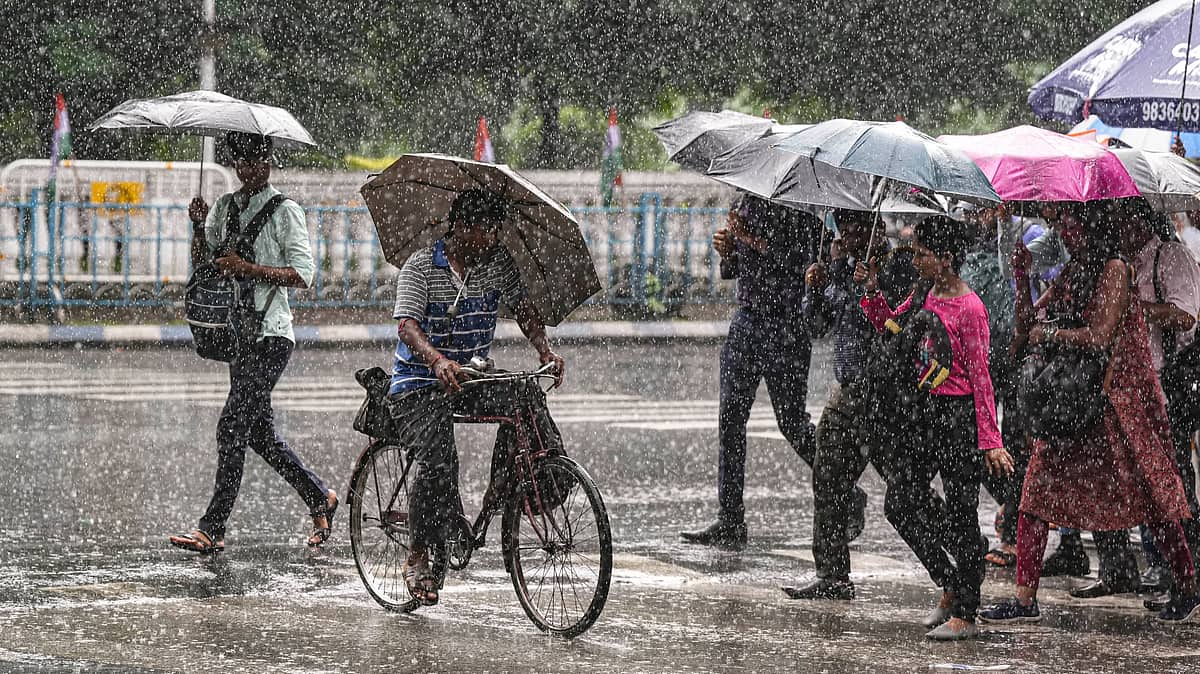 ಬೆಂಗಳೂರಿಗೆ ಜೂನ್ 9ರಂದು Red Alert; ಬಿರುಗಾಳಿ ಸಹಿತ ಭಾರೀ ಮಳೆ: ರಾಜ್ಯದಲ್ಲಿ ಮುಂದಿನ 8 ದಿನ ವರುಣಾಘಾತ; IMD ಎಚ್ಚರಿಕೆ!
