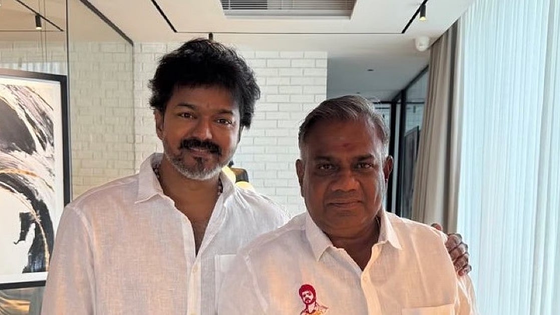 ಕುದುರೆ ವ್ಯಾಪಾರ?: ರಾಜಿನಾಮೆ ನೀಡಿ TVK ಸೇರಿದ್ದ AIADMK ಮಾಜಿ ಶಾಸಕರು, ಬುಸ್ಸಿ ಆನಂದ್ ವಿರುದ್ಧ CBI ತನಿಖೆಗೆ ಕೋರಿ 'ಸುಪ್ರೀಂ'ಗೆ ಅರ್ಜಿ