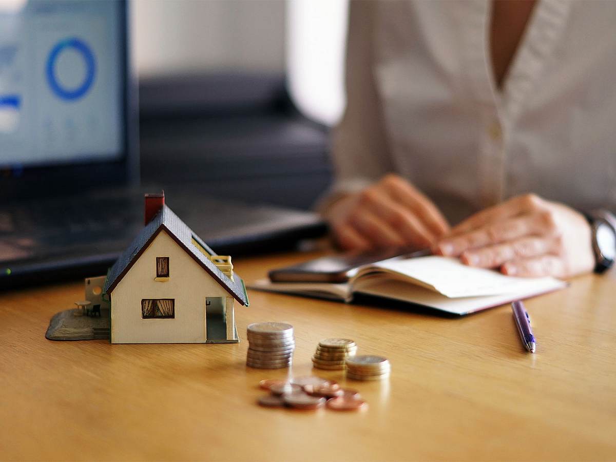 Home Loan ತಗೊಂಡು ಮನೆ ಕಟ್ಟೋ ಮುನ್ನ ಈ ಸೂತ್ರ ಅನುಸರಿಸಿ; ಲಕ್ಷಾಂತರ ರೂಪಾಯಿ ಸೇವ್ ಆಗೋದು ಪಕ್ಕಾ!