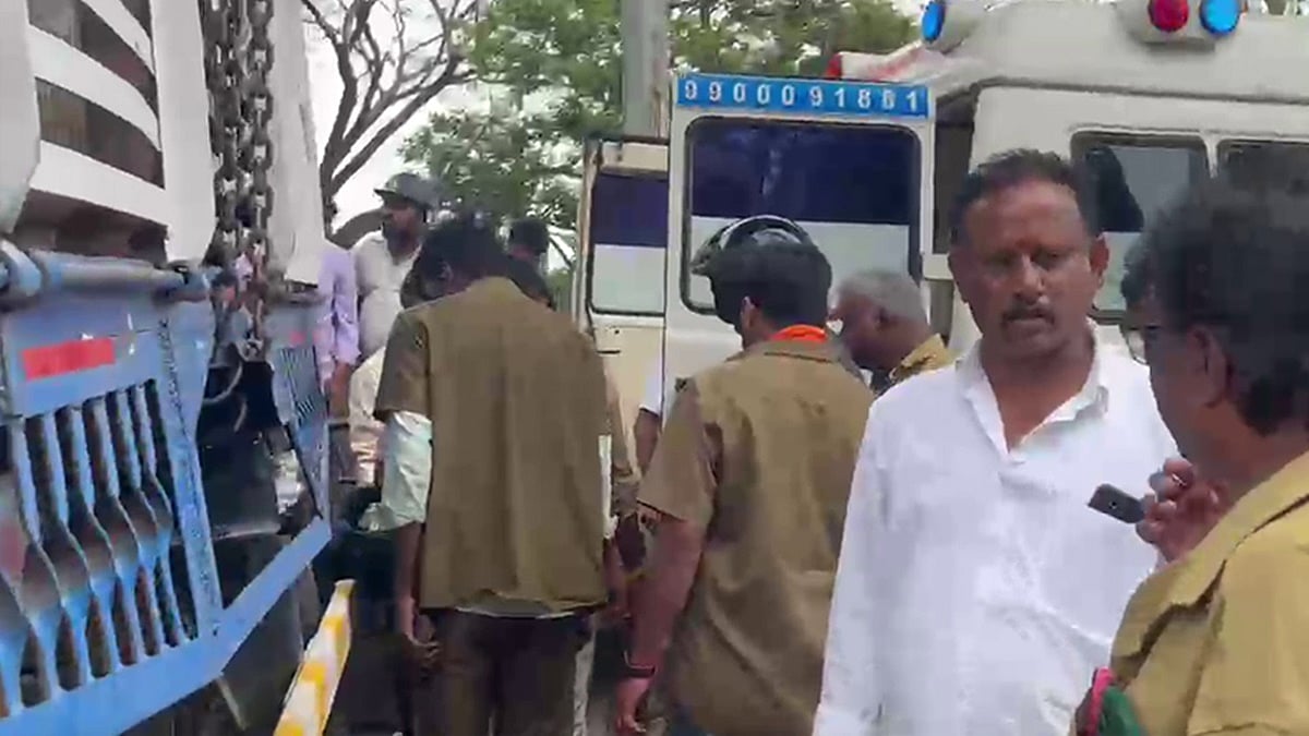 ಬೆಂಗಳೂರಲ್ಲಿ ಭೀಕರ ಅಪಘಾತ: ಗೊರಗುಂಟೆಪಾಳ್ಯ ಬಳಿ ಬೈಕಿಗೆ ಲಾರಿ ಡಿಕ್ಕಿ; ಇಬ್ಬರು ಸ್ಥಳದಲ್ಲೇ ಸಾವು