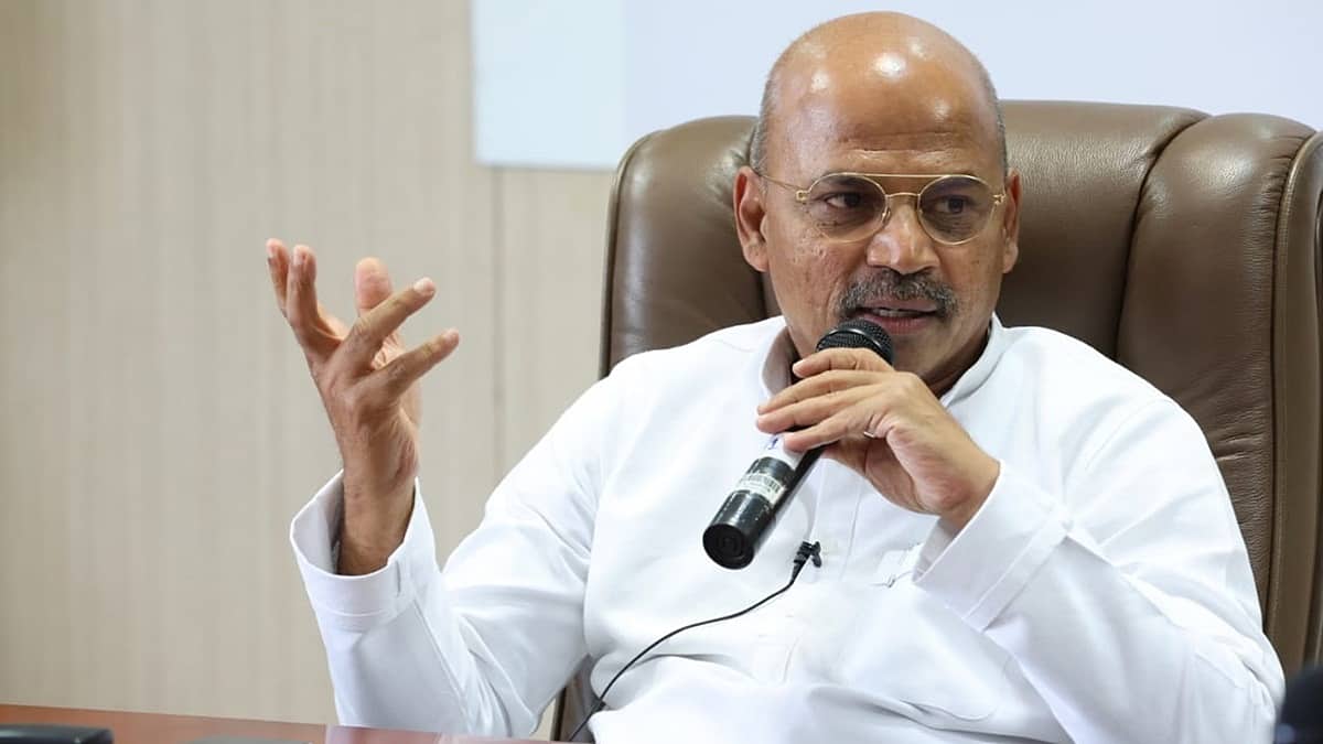 MBBS ವಿದ್ಯಾರ್ಥಿಗಳಿಗೆ ಗುಡ್ ನ್ಯೂಸ್: ಈ ವರ್ಷ ವೈದ್ಯಕೀಯ ಕೋರ್ಸ್ಗಳ ಶುಲ್ಕ ಹೆಚ್ಚಳ ಇಲ್ಲ; ಶರಣ ಪ್ರಕಾಶ್ ಪಾಟೀಲ್