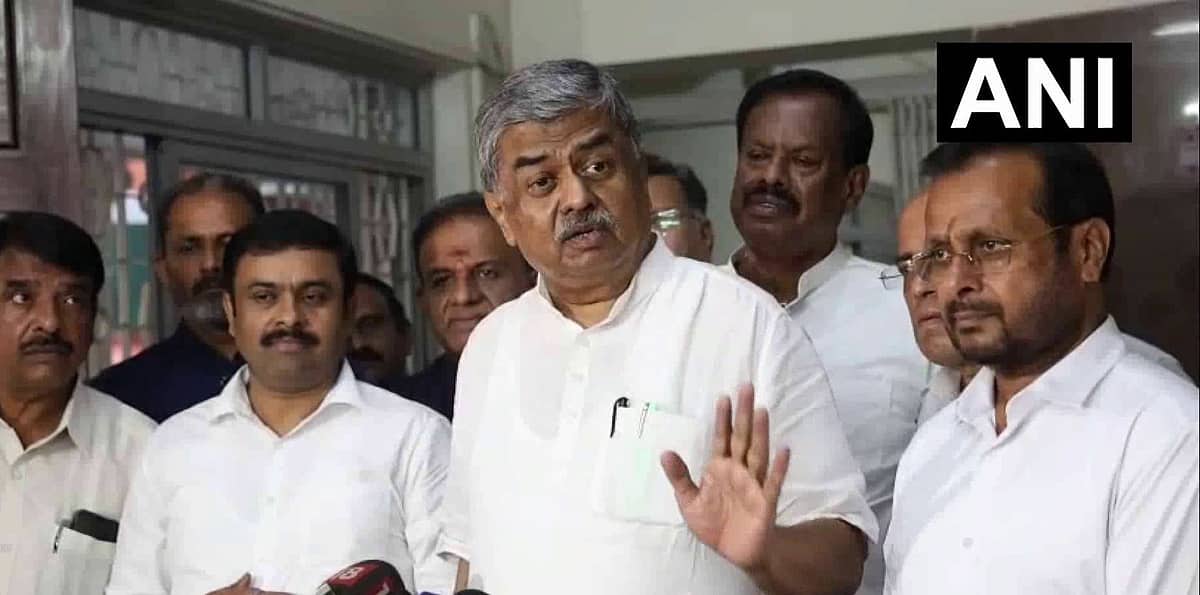 ವಿಶ್ವದ ಅತಿದೊಡ್ಡ NGO ಎಂದು ಹೇಳಿಕೊಳ್ಳುವ RSS ವಿವರ ನೀಡಲು ನಿಮಗೇನು ಸಮಸ್ಯೆ: ಬಿ.ಕೆ ಹರಿಪ್ರಸಾದ್; Video