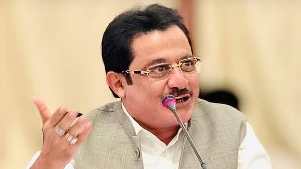 ಜಮೀರ್ ಅಹ್ಮದ್ ಗೆ DCM ಹುದ್ದೆ ಆಗ್ರಹಿಸಿ ಬೆಂಬಲಿಗರಿಂದ ಪ್ರತಿಭಟನೆ; ವಿಧಾನ ಸೌಧಕ್ಕೆ ಮುತ್ತಿಗೆ ಯತ್ನ, ವಶಕ್ಕೆ; Video