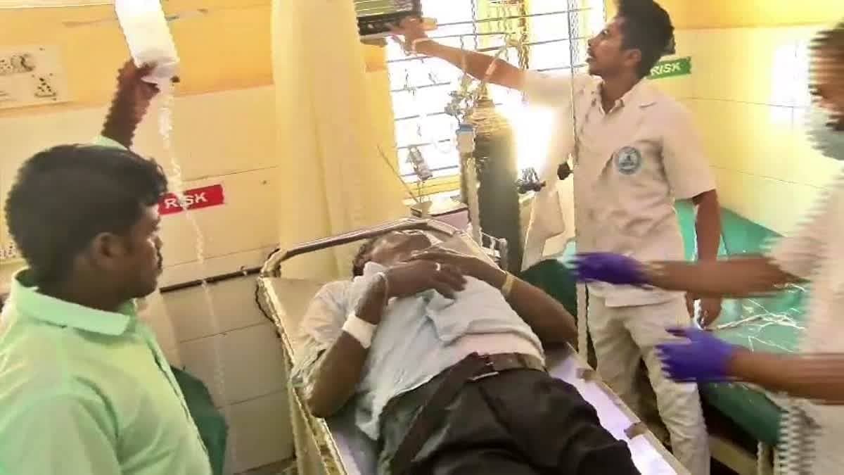 ದಾವಣಗೆರೆಯಲ್ಲಿ ಶಾಕಿಂಗ್ ಘಟನೆ: ಸಹಶಿಕ್ಷಕರ ಜೊತೆ ಜಗಳ; ಶಾಲೆಯಲ್ಲೇ ವಿಷ ಸೇವಿಸಿದ್ದ ಹೆಡ್ ಮಾಸ್ಟರ್ ಸಾವು!