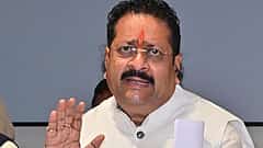 'ಸಿದ್ದರಾಮಯ್ಯ ಸ್ವಚ್ಛ ರಾಜಕಾರಣಿ, ಕಲುಷಿತವಾಗಲು ಅವರ ಮಗ ಮತ್ತು ಭೈರತಿ ಸುರೇಶ್ ಕಾರಣ; ಕರ್ನಾಟಕದಲ್ಲಿ ಬಿಜೆಪಿ ನರಸತ್ತಿದೆ, ಪಕ್ಷಕ್ಕೆ ಧಮ್ ಇಲ್ಲ'!