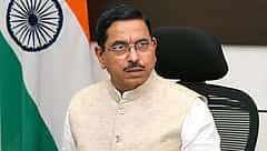 ಹಸಿವಿಗೆಲ್ಲಿಂದ ಬಂತು ಜಾತಿ? ಪಡಿತರಕ್ಕೆ 'ಜಾತಿ' ಲಿಂಕ್; ರಾಜ್ಯ ಸರ್ಕಾರದಿಂದ ಸ್ಪಷ್ಪನೆ ಕೇಳಿದ ಕೇಂದ್ರ!