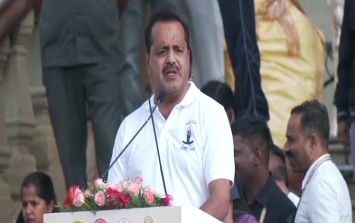 ಮುಂದಿನ ದಿನಗಳಲ್ಲಿ ಗ್ರಾಮ ಗ್ರಾಮಕ್ಕೂ ಯೋಗಾಭ್ಯಾಸ ವಿಸ್ತರಣೆ, ಯೋಗ ಗುರುಗಳ ನೇಮಕ: ಆರೋಗ್ಯ ಸಚಿವ ಯು.ಟಿ ಖಾದರ್; Video