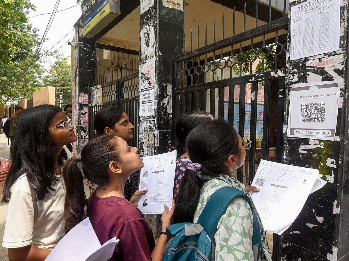 NEET ವಿದ್ಯಾರ್ಥಿಗಳಿಗೆ ಪರೀಕ್ಷೆ ತಪ್ಪಲು ಕಾಂಗ್ರೆಸ್ ಕಾರ್ಯಕ್ರಮದ ಟ್ರಾಫಿಕ್ ಕಾರಣ?: Bengaluru police Fact chek ಹೇಳೋದೇನು?