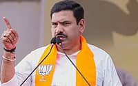 ಜೀವನದಲ್ಲಿ ಒಂದು ಎಲೆಕ್ಷನ್ ಗೆಲ್ಲೋಕೆ ಆಗಿಲ್ಲ; ಎಷ್ಟು ಚುನಾವಣೆಗಳಲ್ಲಿ ಮತದಾರರು ನಿಮ್ಮನ್ನು ಓಡಿಸಿದ್ದಾರೆ: ಹರಿಪ್ರಸಾದ್ ವಿರುದ್ಧ ವಿಜಯೇಂದ್ರ ಕಿಡಿ