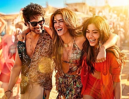 'ಕಾಕ್‌ಟೇಲ್ 2' ಅಬ್ಬರ; ₹50 ಕೋಟಿಗೂ ಅಧಿಕ ಕಲೆಕ್ಷನ್ ಮಾಡಿದ ಶಾಹಿದ್ ಕಪೂರ್, ರಶ್ಮಿಕಾ ಮಂದಣ್ಣ, ಕೃತಿ ಸನೋನ್ ನಟನೆಯ ಚಿತ್ರ
