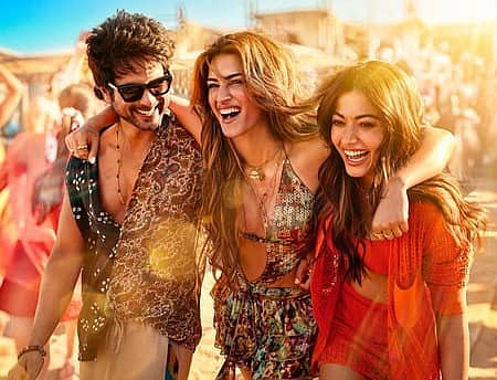 'ಕಾಕ್ಟೇಲ್ 2' ಅಬ್ಬರ; ₹50 ಕೋಟಿಗೂ ಅಧಿಕ ಕಲೆಕ್ಷನ್ ಮಾಡಿದ ಶಾಹಿದ್ ಕಪೂರ್, ರಶ್ಮಿಕಾ ಮಂದಣ್ಣ, ಕೃತಿ ಸನೋನ್ ನಟನೆಯ ಚಿತ್ರ