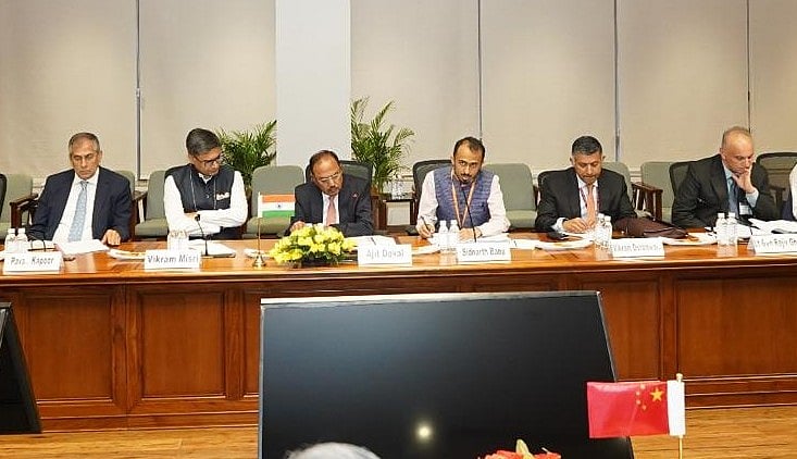 ಮಧ್ಯಪ್ರಾಚ್ಯ ಸಂಘರ್ಷ: Hormuz ಜಲಸಂಧಿ ಕುರಿತು Ajit Doval ಪ್ರತಿಕ್ರಿಯೆ, ಹೇಳಿದ್ದೇನು?