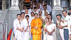 ಡಿಕೆಶಿ ಜೊತೆ ಯಾವುದೇ ವ್ಯವಹಾರಿಕ, ಆತ್ಮೀಯತೆಯಿಲ್ಲ, ಅಪಪ್ರಚಾರ ಮಾಡುವವರಿಗೆ ದೇವರೇ ಬುದ್ಧಿ ಕೊಡಲಿ: ಧರ್ಮಸ್ಥಳದಲ್ಲಿ ವಿಜಯೇಂದ್ರ ಸ್ಪಷ್ಟನೆ