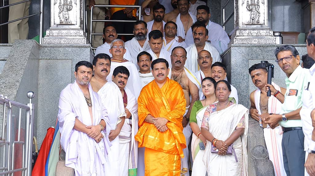 ಡಿಕೆಶಿ ಜೊತೆ ಯಾವುದೇ ವ್ಯವಹಾರಿಕ, ಆತ್ಮೀಯತೆಯಿಲ್ಲ, ಅಪಪ್ರಚಾರ ಮಾಡುವವರಿಗೆ ದೇವರೇ ಬುದ್ಧಿ ಕೊಡಲಿ: ಧರ್ಮಸ್ಥಳದಲ್ಲಿ ವಿಜಯೇಂದ್ರ ಸ್ಪಷ್ಟನೆ