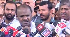 'ಚಪ್ಪಲಿ ಎಸೆಯೋದು ನಮ್ಮ ಸಂಸ್ಕೃತಿ ಅಲ್ಲ, ಕಾರ್ಯಕರ್ತರು ಉದ್ವೇಗಕ್ಕೆ ಒಳಗಾಗಬೇಡಿ, 2028ಕ್ಕೆ ಈ ಭ್ರಷ್ಟ ಸರ್ಕಾರ ಹೋಗಬೇಕು': H D ಕುಮಾರಸ್ವಾಮಿ-Video