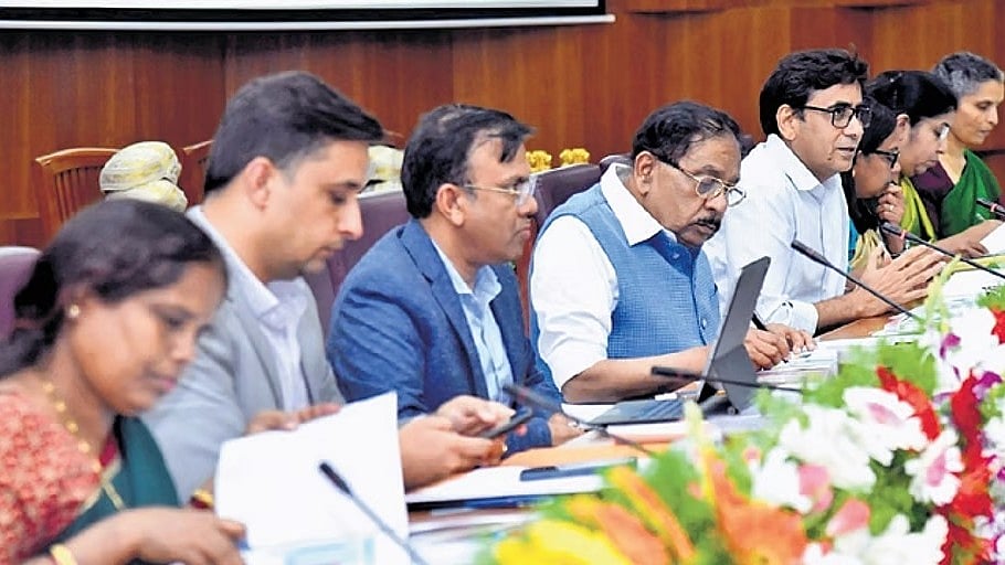 ಮುಂಗಾರು ದುರ್ಬಲ: ರಾಜ್ಯದಲ್ಲಿ ತೀವ್ರ ಬರ ಭೀತಿ; ಜಲಬಿಕ್ಕಟ್ಟು ಎದುರಿಸಲು ರಾಜ್ಯ ಸರ್ಕಾರ ಸಿದ್ಧತೆ..!