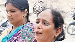 'ಹೊಟ್ಟೆಪಾಡಿಗಾಗಿ ಬೆಂಗಳೂರಿಗೆ ಬಂದೆವು... ಆದರೆ, ಮಗನನ್ನೇ ಕಳೆದುಕೊಂಡೆವು': ಕ್ವಾರಿ ದುರಂತದ ಬಳಿಕ ಕುಟುಂಬಸ್ಥರ ಆಕ್ರಂದನ
