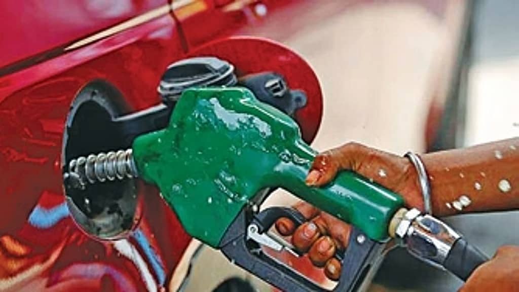 E-20 ಇಂಧನ ಪ್ರಯೋಗ ಬೇಡವೇ ಬೇಡ; ವಾಹನ ಸವಾರರಿಂದ ತೀವ್ರ ಆಕ್ಷೇಪ, ಕೇಂದ್ರ ಸರ್ಕಾರ ನೀತಿ ಹಿಂಪಡೆಯಲಿ ಎಂದ ಸಚಿವ ಪ್ರಿಯಾಂಕ್ ಖರ್ಗೆ