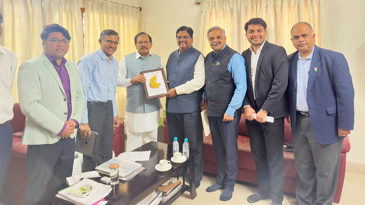 ರಾಜ್ಯದ ಡಿಜಿಟಲ್ ವ್ಯವಸ್ಥೆಗೆ ಮತ್ತಷ್ಟು ಬಲ: DCM ಡಾ.ಜಿ.ಪರಮೇಶ್ವರ್ ಭೇಟಿಯಾದ KDEM ನಿಯೋಗ!