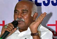 ತಮ್ಮ ಪುತ್ರನ ಪ್ರಭಾವ ಕುಗ್ಗುತ್ತದೆಂದು ತನ್ವೀರ್ ಸೇಠ್ ಗೆ ಸಚಿವ ಸ್ಥಾನ ತಪ್ಪಿಸಿದ ಮಾಜಿ ಸಿಎಂ: ಎಚ್ ವಿಶ್ವನಾಥ್