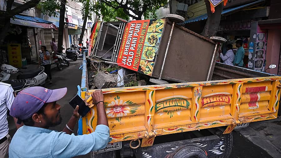 ಬೆಂಗಳೂರಿನಲ್ಲಿ ಪಾದಚಾರಿ ಮಾರ್ಗ ತೆರವು ಕಾರ್ಯಾಚರಣೆ: ಜುಲೈ 8ರಂದು ನಗರದಾದ್ಯಂತ ಬಂದ್ ಗೆ ಬೀದಿಬದಿ ವ್ಯಾಪಾರಿಗಳ ಕರೆ
