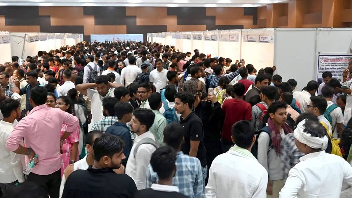 IBPS Recruitment 2026: 6,715 ಹುದ್ದೆಗಳಿಗೆ ಅರ್ಜಿ ಆಹ್ವಾನ; ಗರಿಷ್ಠ ವೇತನ, ಅಂತಿಮ ದಿನಾಂಕದ ಬಗ್ಗೆ ಇಲ್ಲಿದೆ ಮಾಹಿತಿ