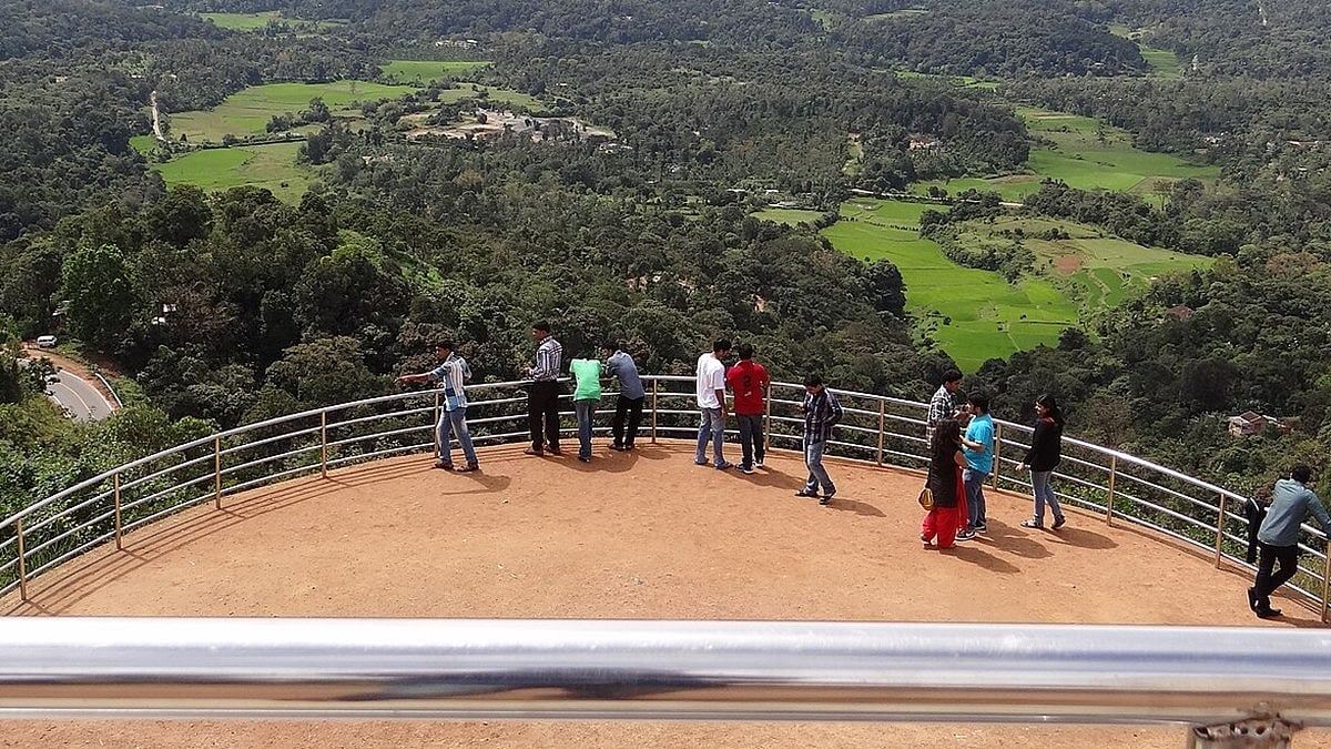 ಕೊಡಗಿನಲ್ಲಿ ಭಾರೀ ಮಳೆ: ಜುಲೈ 12 ರವರೆಗೆ ಪ್ರವಾಸಿಗರಿಗೆ ರಾಜಾ ಸೀಟ್ ಪ್ರವೇಶ ನಿರ್ಬಂಧ