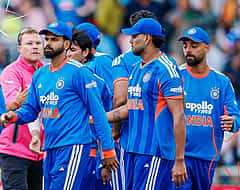 125 ರನ್‌ ಹೀನಾಯ ಸೋಲು ಕಂಡ ಭಾರತ; ಐದು ಪಂದ್ಯಗಳ T20 ಸರಣಿಯಲ್ಲಿ ಇಂಗ್ಲೆಂಡ್‌ಗೆ 2-0 ಮುನ್ನಡೆ