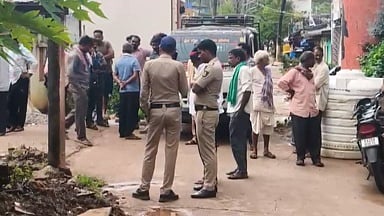 ಹುಬ್ಬಳ್ಳಿ: ಮದುವೆಯಾಗಿ ನಾಲ್ಕೇ ತಿಂಗಳಿಗೆ ಪತ್ನಿಯನ್ನು ಹೆಲ್ಮೆಟ್ನಿಂದ ಹೊಡೆದು ಕೊಂದ ಪತಿ; Video