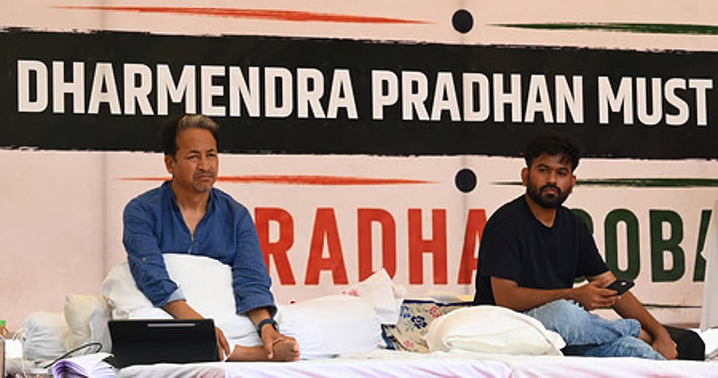 ಜುಲೈ 20 ರಂದು ಸಂಸತ್ ಚಲೋ ಘೋಷಿಸಿದ Cockroach Janta Party