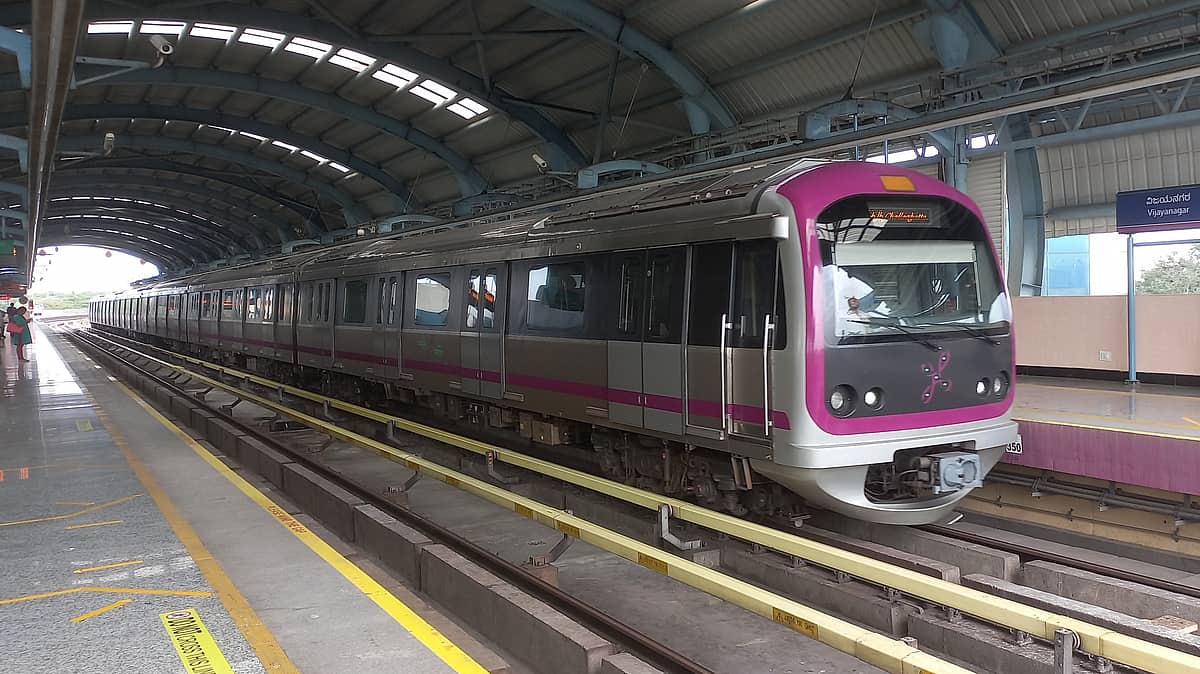 Namma Metro: 20 ದಿನಗಳಲ್ಲಿ 3ನೇ ಬಾರಿಗೆ ತಾಂತ್ರಿಕ ದೋಷ; ಪೀಕ್ ಅವರ್ನಲ್ಲಿ ಪ್ರಯಾಣಿಕರ ಪರದಾಟ..!