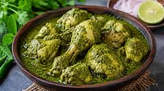 ಹರಿಯಾಲಿ ಚಿಕನ್ | Hariyali Chicken Recipe in Kannada
