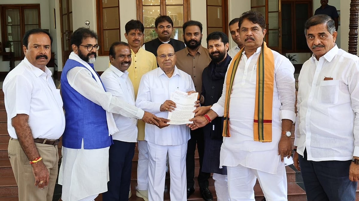 ಪಿಆರ್ಸಿ ಅಧಿಸೂಚನೆ ತಕ್ಷಣ ಹಿಂಪಡೆಯುವಂತೆ ರಾಜ್ಯಪಾಲರಿಗೆ ಬಿಜೆಪಿ ಮನವಿ