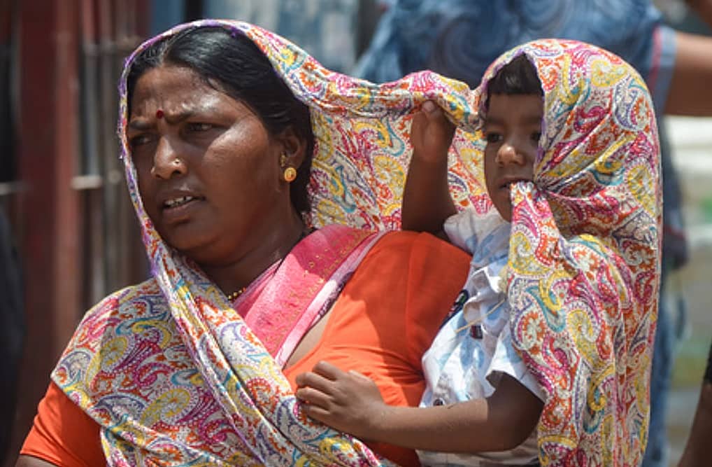 Temperature in Karnataka: ಮಳೆ ಕೊರತೆಯಿಂದ ರಾಜ್ಯಾದ್ಯಂತ ತಾಪಮಾನ ಏರಿಕೆ; ಬೆಂಗಳೂರಿನಲ್ಲಿ ಮುಂದಿನ ಒಂದು ವಾರ ಬಿಸಿಲು