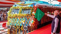 ಭಾರತೀಯ ರೈಲ್ವೆ ಇತಿಹಾಸದಲ್ಲಿ ಹೊಸ ಮೈಲಿಗಲ್ಲು: ದೇಶದ ಮೊದಲ ಮಾಲಿನ್ಯರಹಿತ Hydrogen ಚಾಲಿತ ರೈಲಿಗೆ ಪ್ರಧಾನಿ ಮೋದಿ ಚಾಲನೆ! Video