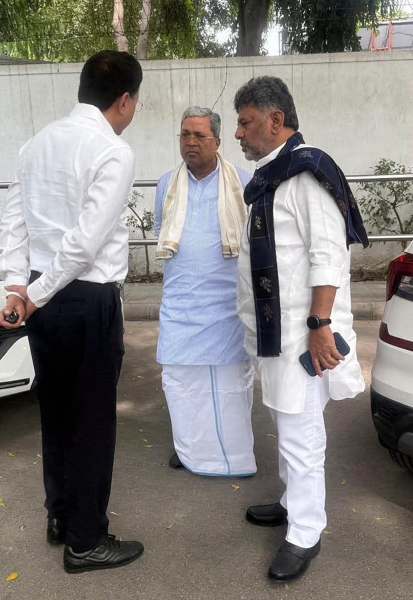 ದೆಹಲಿಯಲ್ಲಿ ಇಂದು ಬೆಳಗ್ಗೆ ಸಿಎಂ-ಮಾಜಿ ಸಿಎಂ ರಂದೀಪ್ ಸಿಂಗ್ ಸುರ್ಜೆವಾಲಾ ಜೊತೆ ಗಂಭೀರ ಚರ್ಚೆ